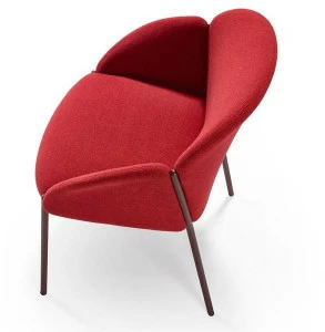 Artifort Стул с обивкой и подлокотниками Andrea