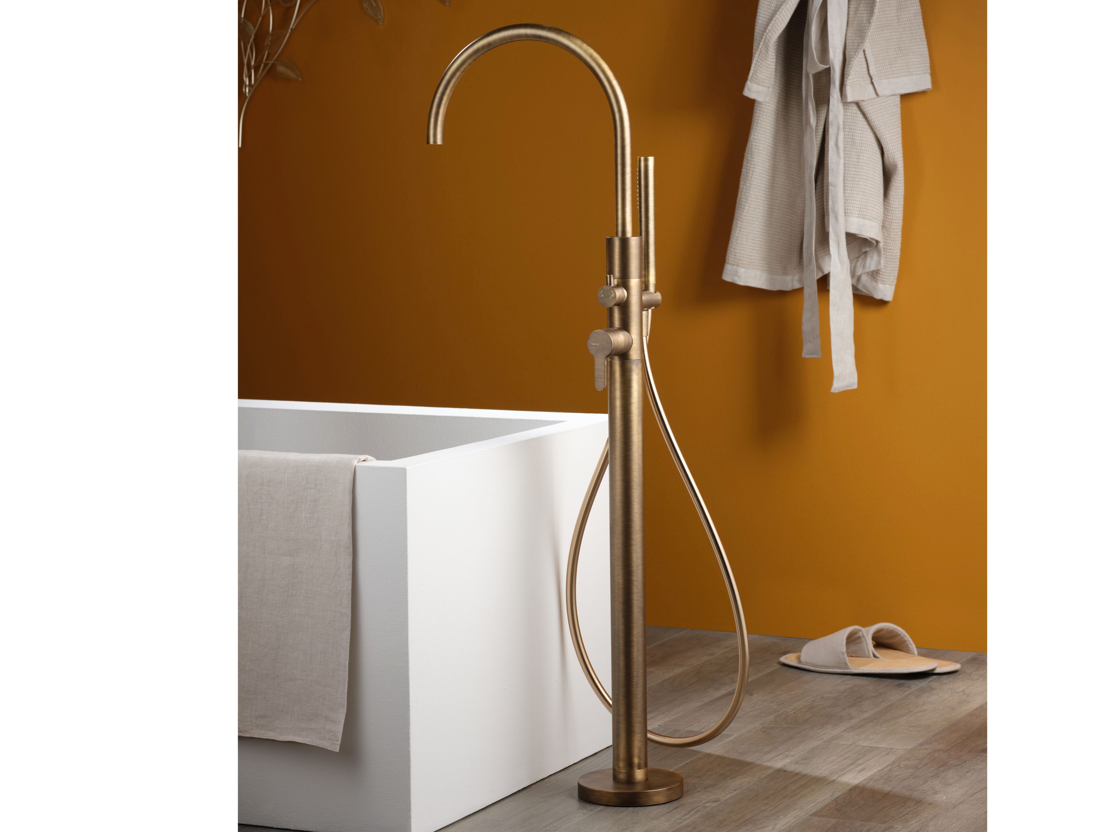 Напольный смеситель для ванны с ручным душем Ritmonio Diametro35 Elegance ARCH-00085627