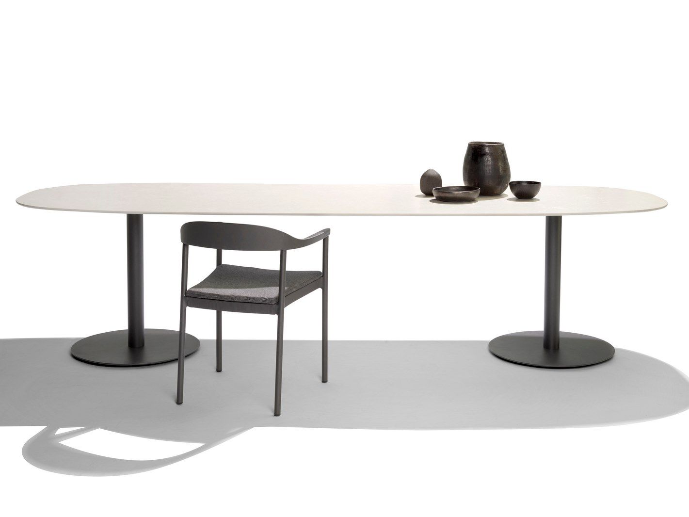 Керамический садовый стол TRIBÙ T-Table ARCH-00087202 - Вид №1