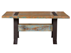 Деревянный прямоугольный стол