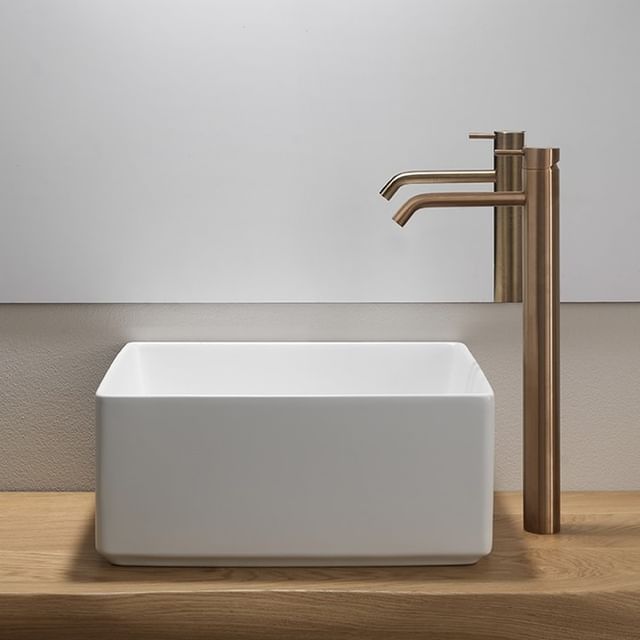 ONE015PGL Смеситель для раковины Linki ONE, Розовое золото полированная сталь - Вид №1