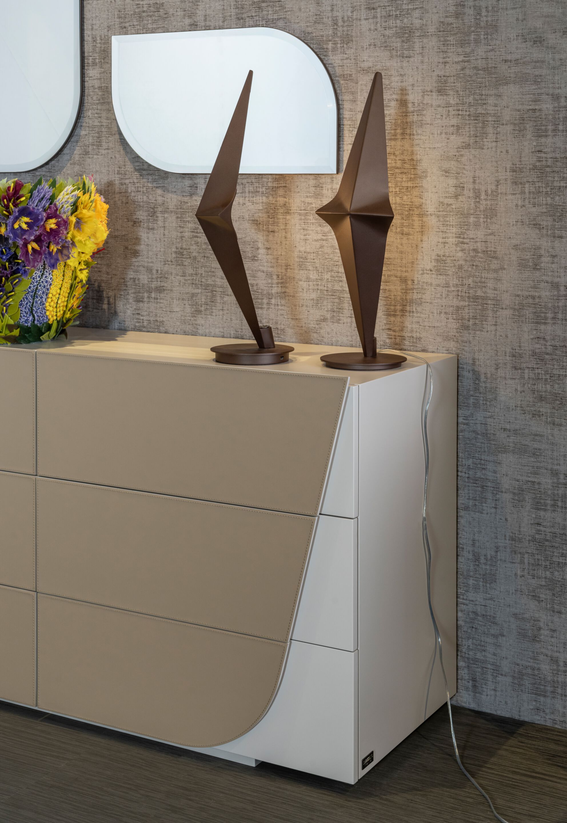 Светодиодная настольная лампа с USB-разъемом Bizzotto Italia ARCH-00038826 - Вид №4