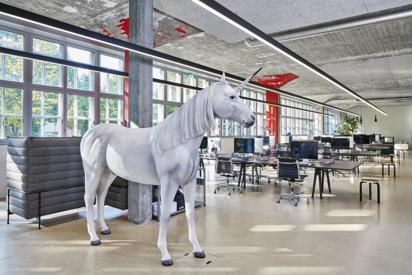 Ткань поворотный операционный офисный стул с подлокотниками VITRA Eames Aluminium Group ARCH-00062946 - Вид №8