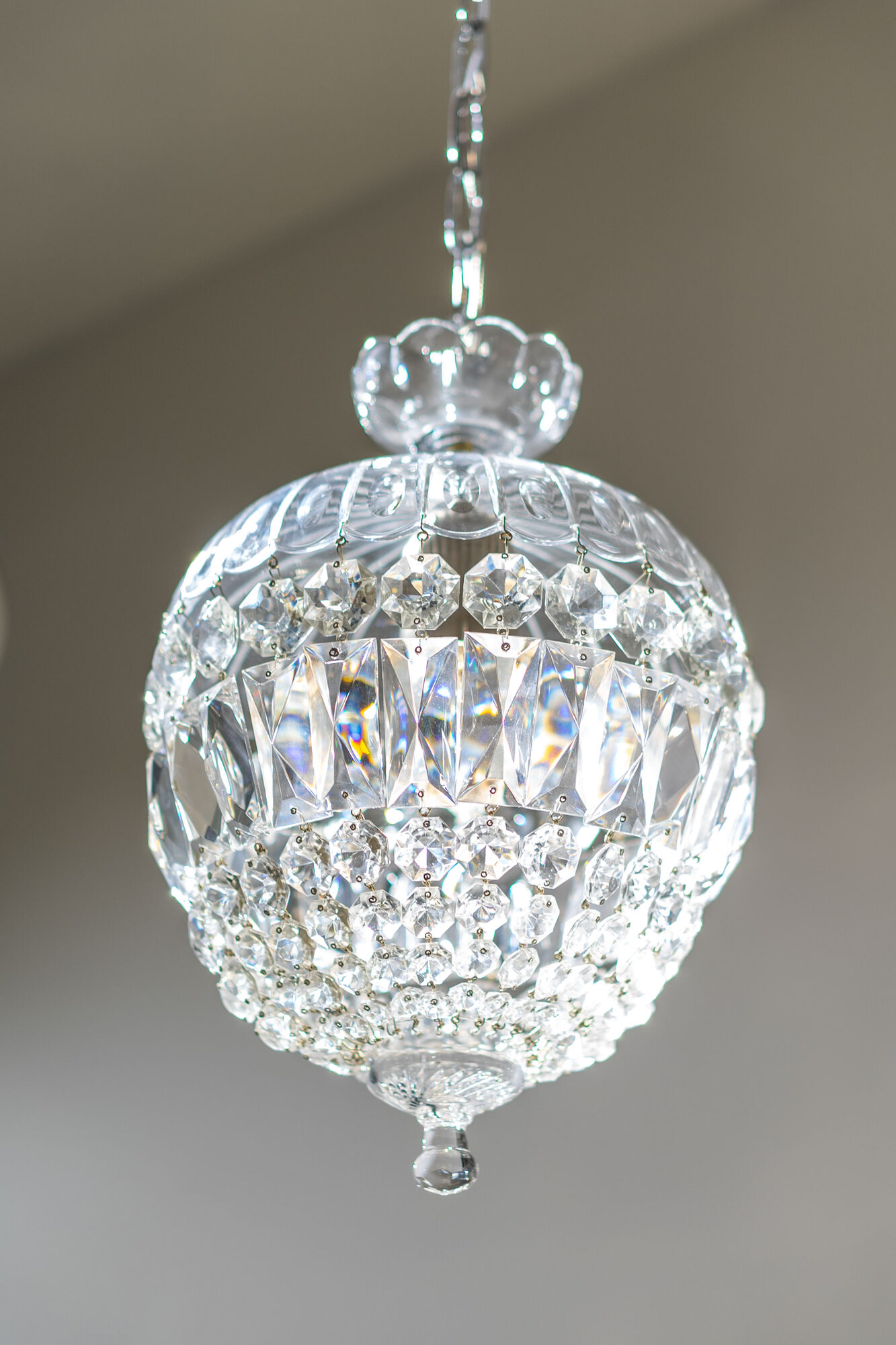 Traditional bathrooms Хрустальная люстра-корзина MARIA из BOHEMIAN CUT CRYSTAL TB-KO-02-001  - Вид №1