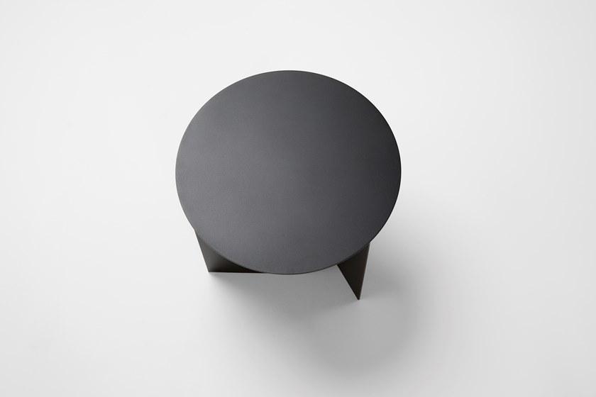 Ross Gardam Круглый журнальный столик из алюминия с порошковым покрытием Breeze Bs01 - Вид №3