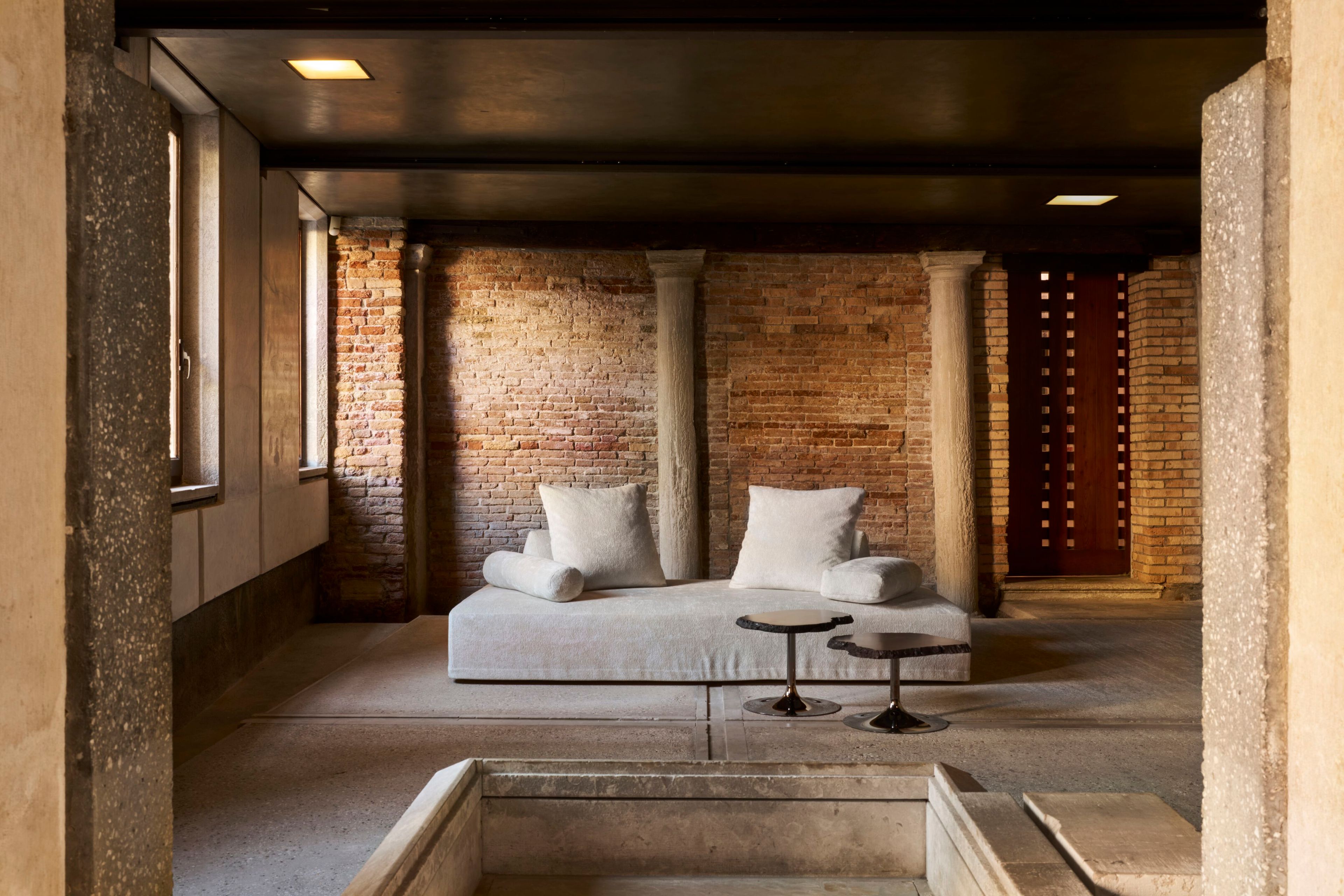 Диван Edra для интерьера ARCH-00055149 - Вид №4