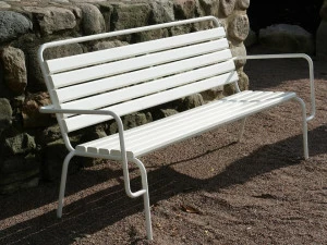 Nola Industrier Скамья из стали со спинкой Tuben