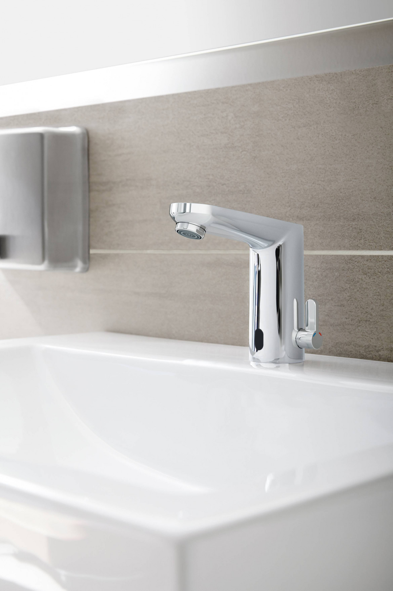 Смеситель инфракрасный для раковины GROHE Eurosmart Cosmopolitan E, хром (36327001)
