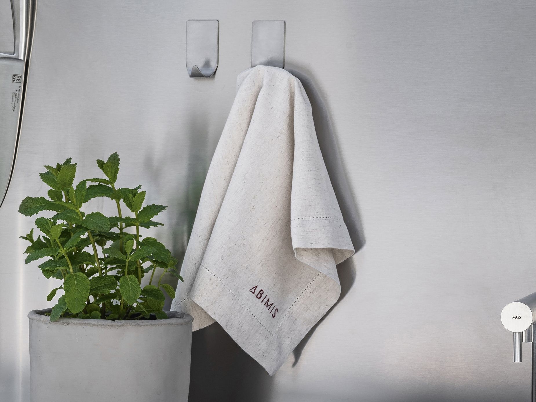 Металлическая вешалка для одежды ABIMIS A_ccessori ARCH-00137112