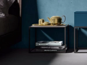 JESSE Квадратный журнальный столик из лакированного металла Plume