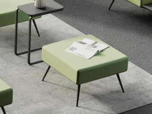 Квадратный пуф из ткани