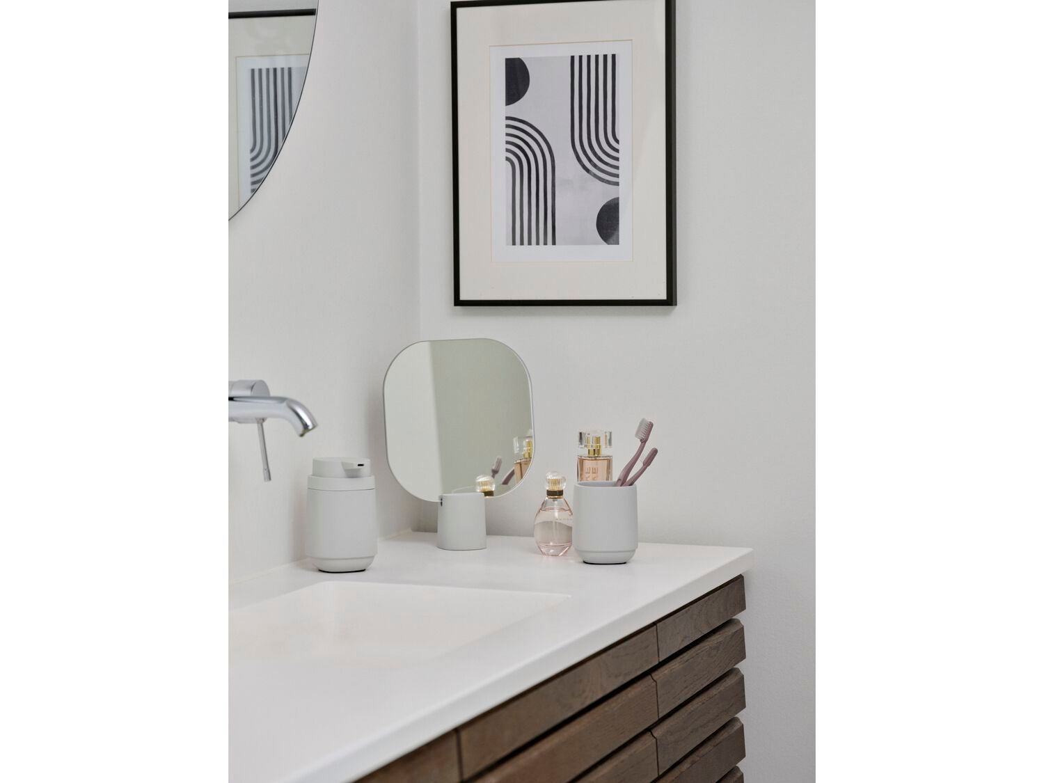 Бетонное настольное зеркало ZONE DENMARK время ARCH-00119231 - Вид №5