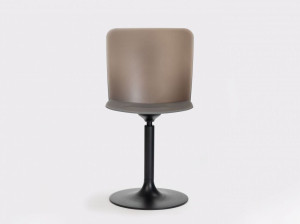 Вращающееся кресло из полипропилена