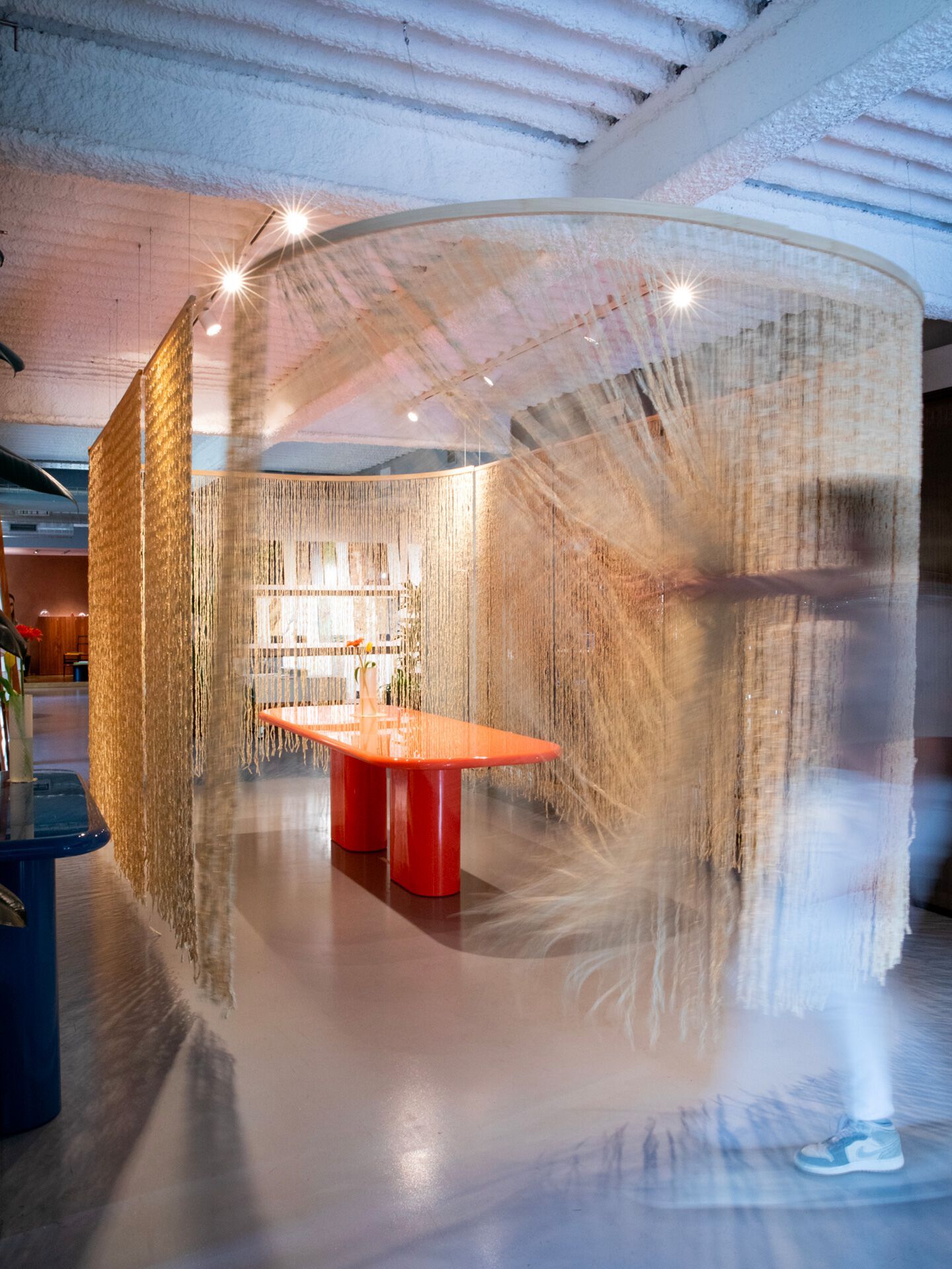 Прямоугольный обеденный стол из МДФ Punto Zero Franca e Allegra ARCH-00088235 - Вид №3