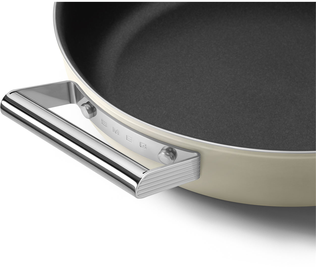 CKFD2811CRM Посуда / глубокая сковорода с двумя ручками и крышкой, 28 см, кремовая SMEG  - Вид №8