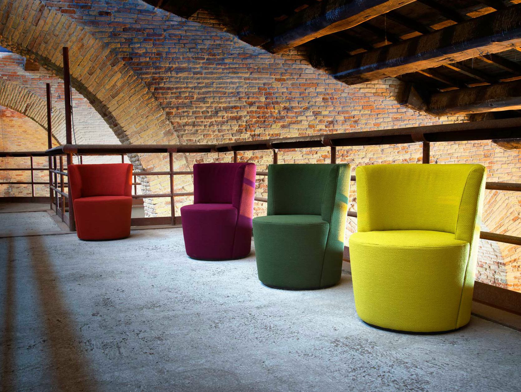 Тканевое кресло для контракта Domingo Salotti ARCH-00115662 - Вид №4