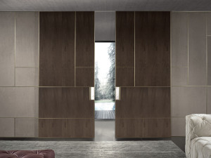 Деревянная дверь