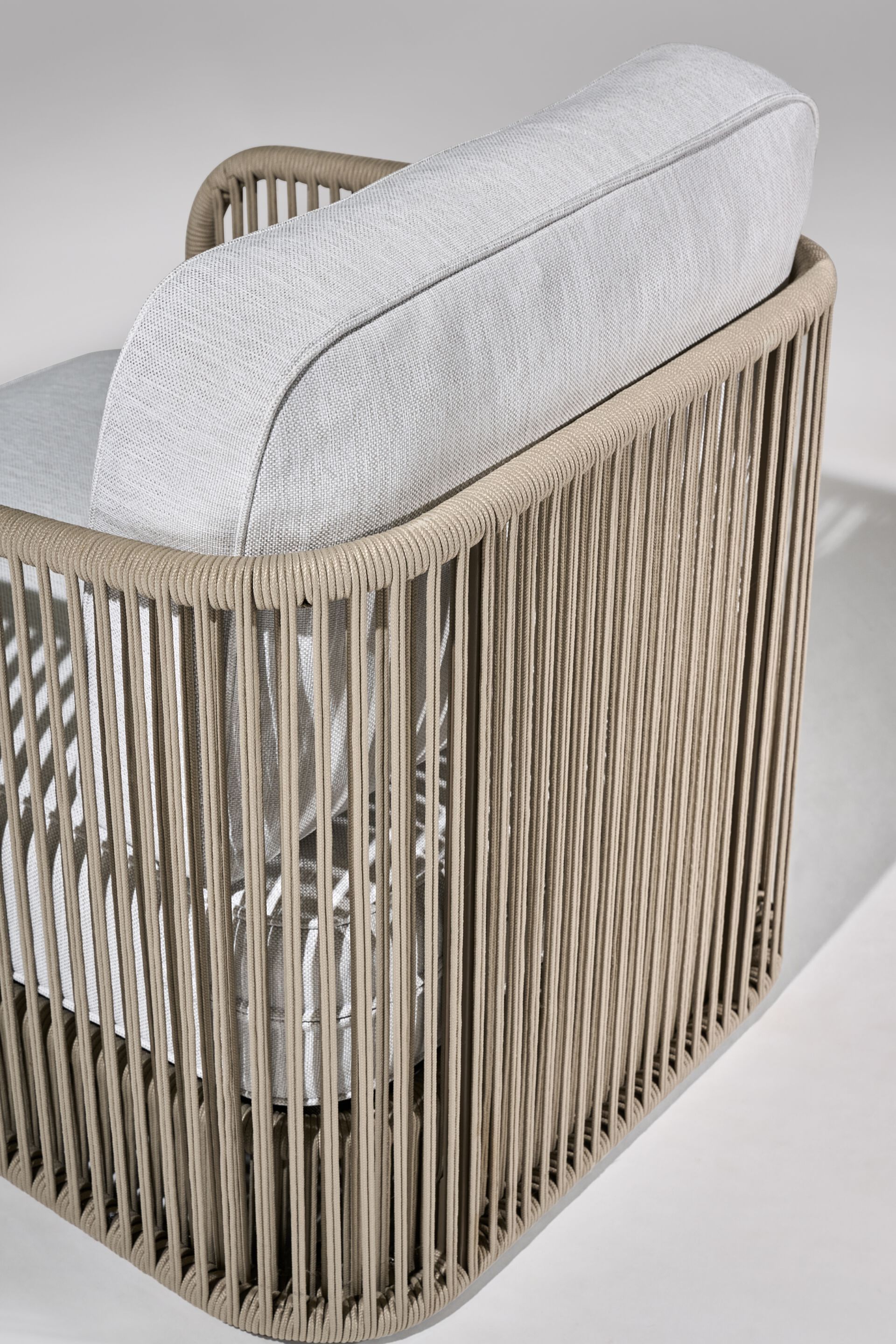 Веревочное садовое кресло с подлокотниками Walters Wainscott ARCH-00019868 - Вид №7