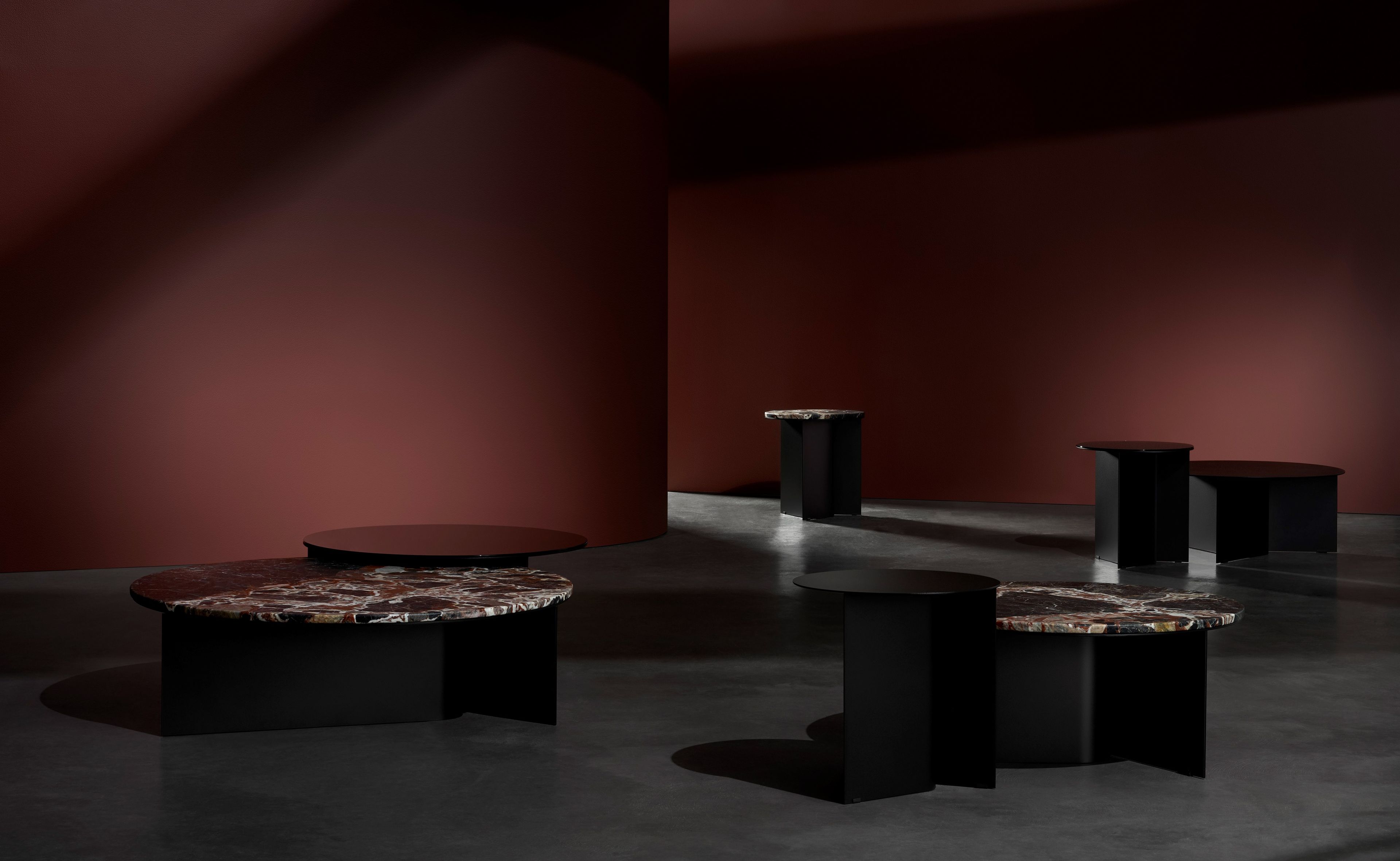 Круглый алюминиевый журнальный столик с порошковым покрытием Ross Gardam ARCH-00057248 - Вид №11