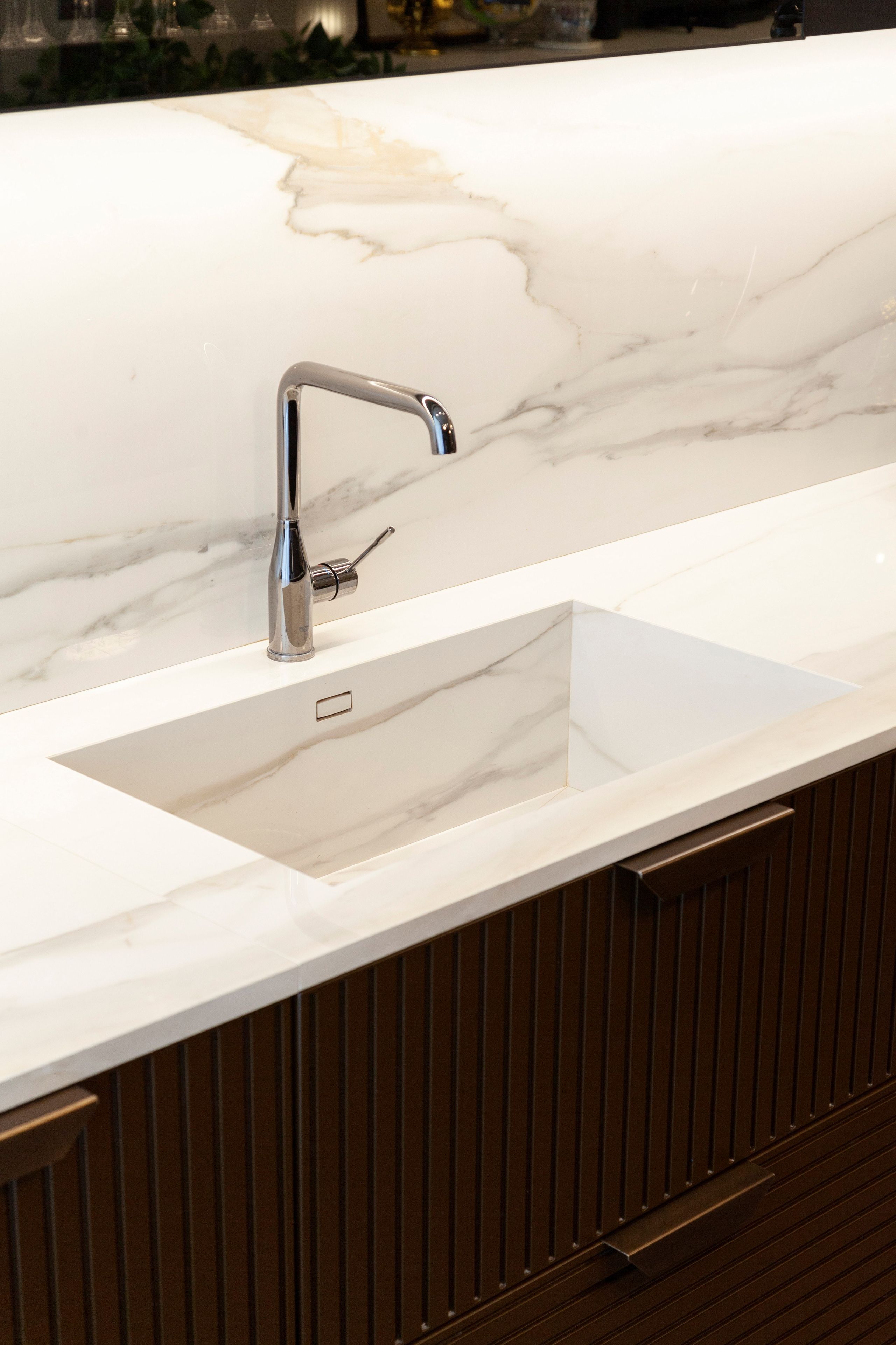 Двусторонняя линейная кухня с центральным островом TM Italia Cucine Miuccia ARCH-00032598 - Вид №8