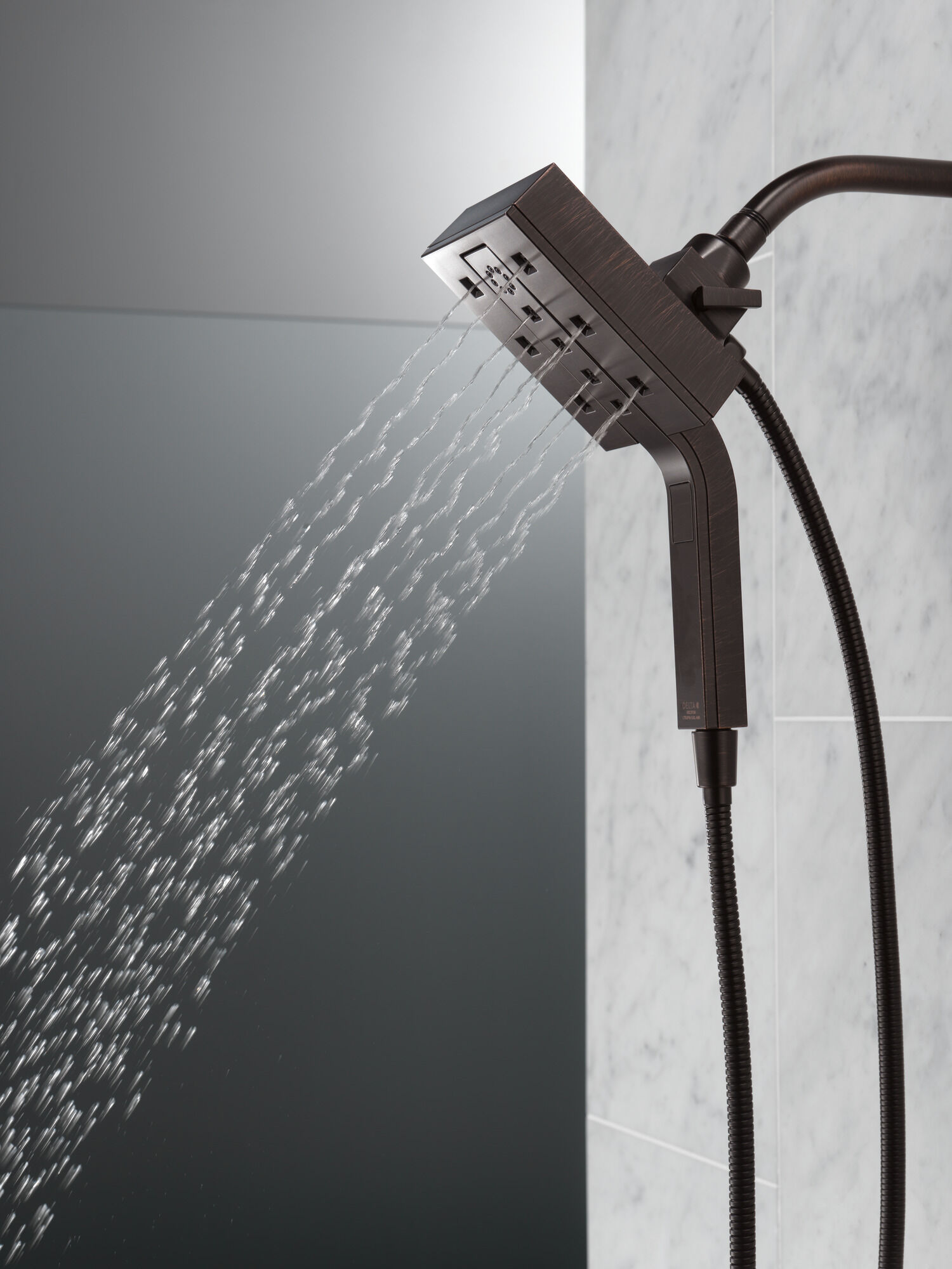 58473-RB H2Okinetic® In2ition® Душ два в одном с 4 настройками Delta Faucet Universal Showering Венецианская бронза  - Вид №14