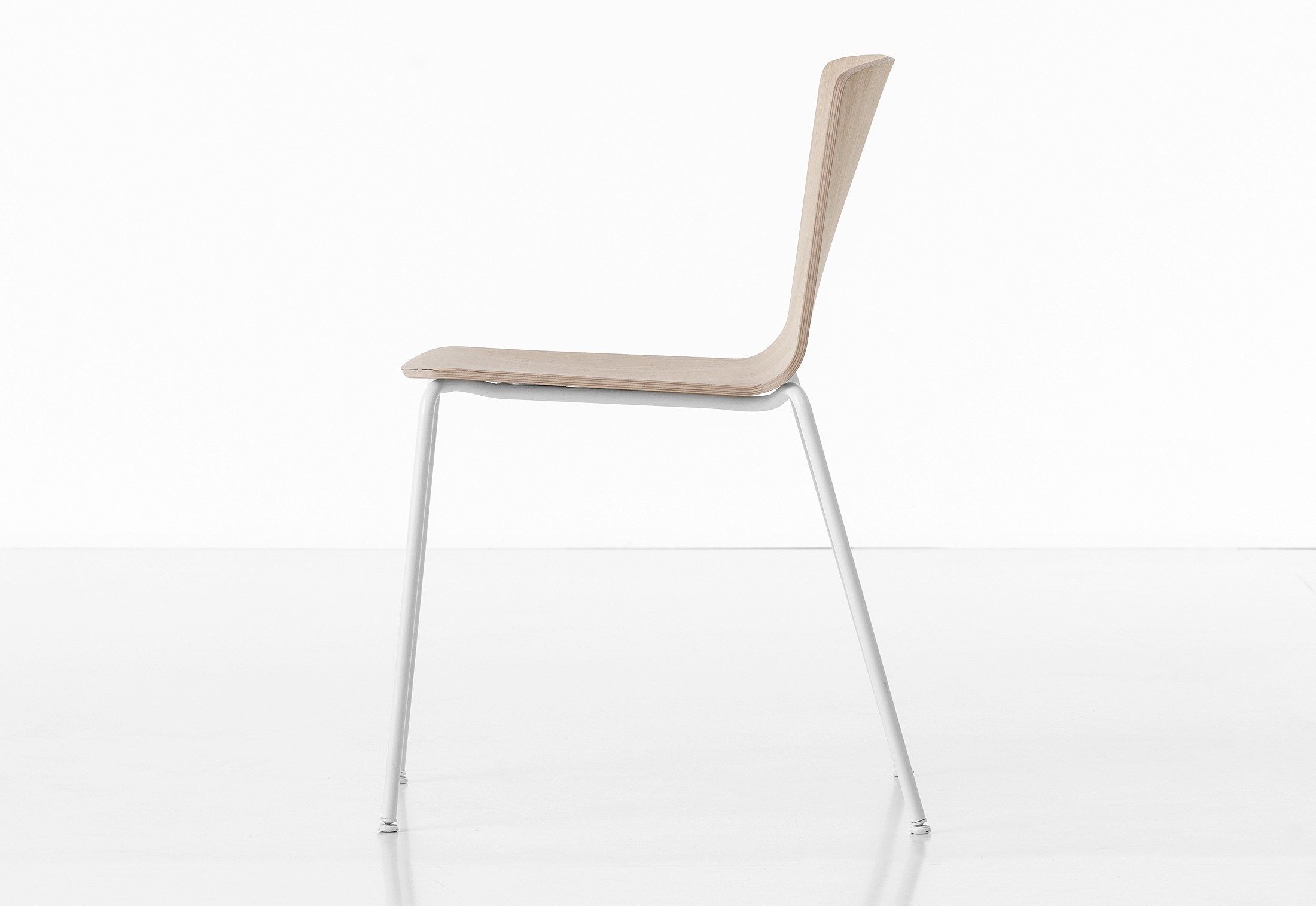 Деревянный штабелируемый стул Kristalia рама ARCH-00113937 - Вид №2