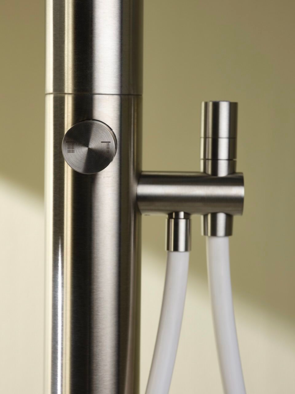 Напольная душевая колонна из нержавеющей стали с душем и ручным душем BEAMTECH ENTRY CLNT560 ARCH-00113863 - Вид №2