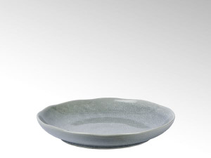 Фарфоровая тарелка с круглым дном