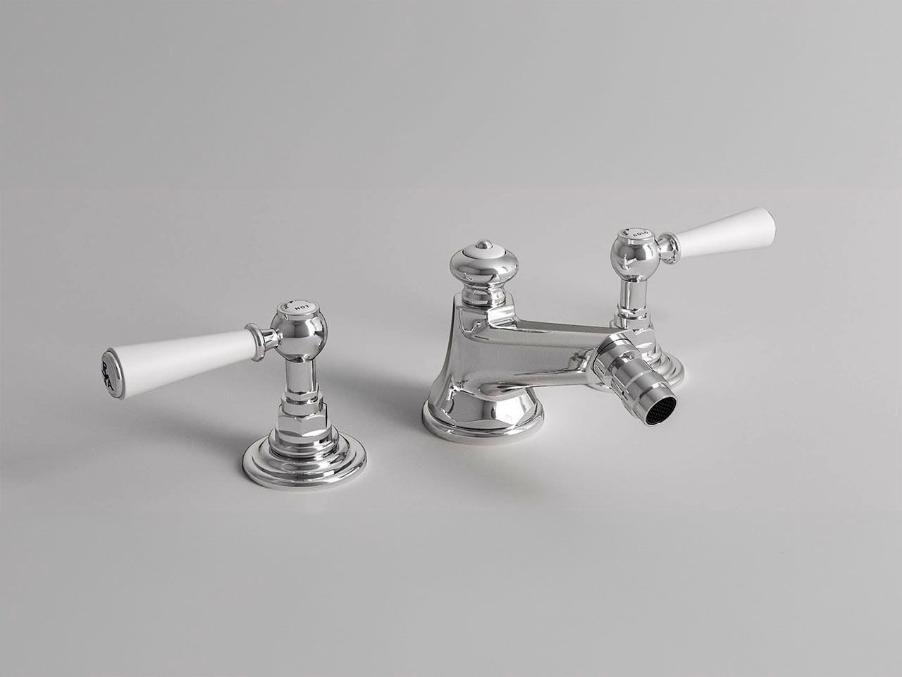 Смеситель для биде с 3 отверстиями для пола с отдельными розетками Park Avenue Astaire ARCH-00059926 - Вид №1