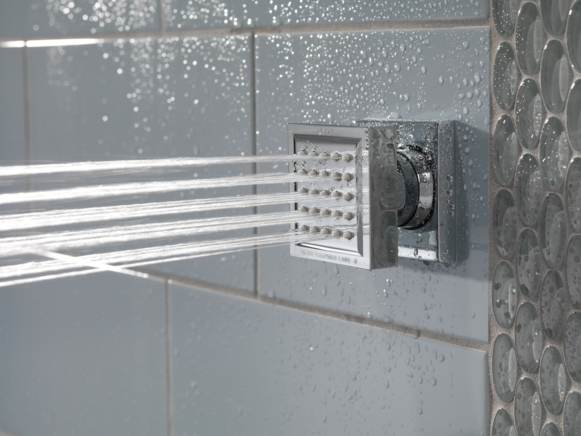 50150-KS Спрей для тела для поверхностного монтажа Delta Faucet Delta Черный нержавеющий - Вид №5