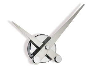 Металлические настенные часы