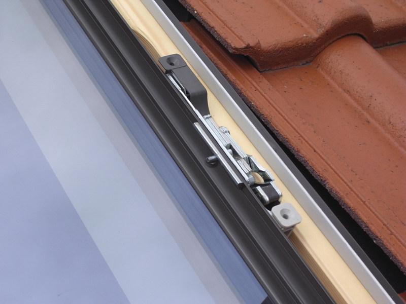 Fakro Мансардное окно с защитой от взлома sun-id-1412821 - Вид №2