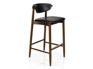 Стул с подставкой для ног