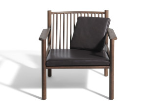 Кресло из ясеня и кожи с подлокотниками