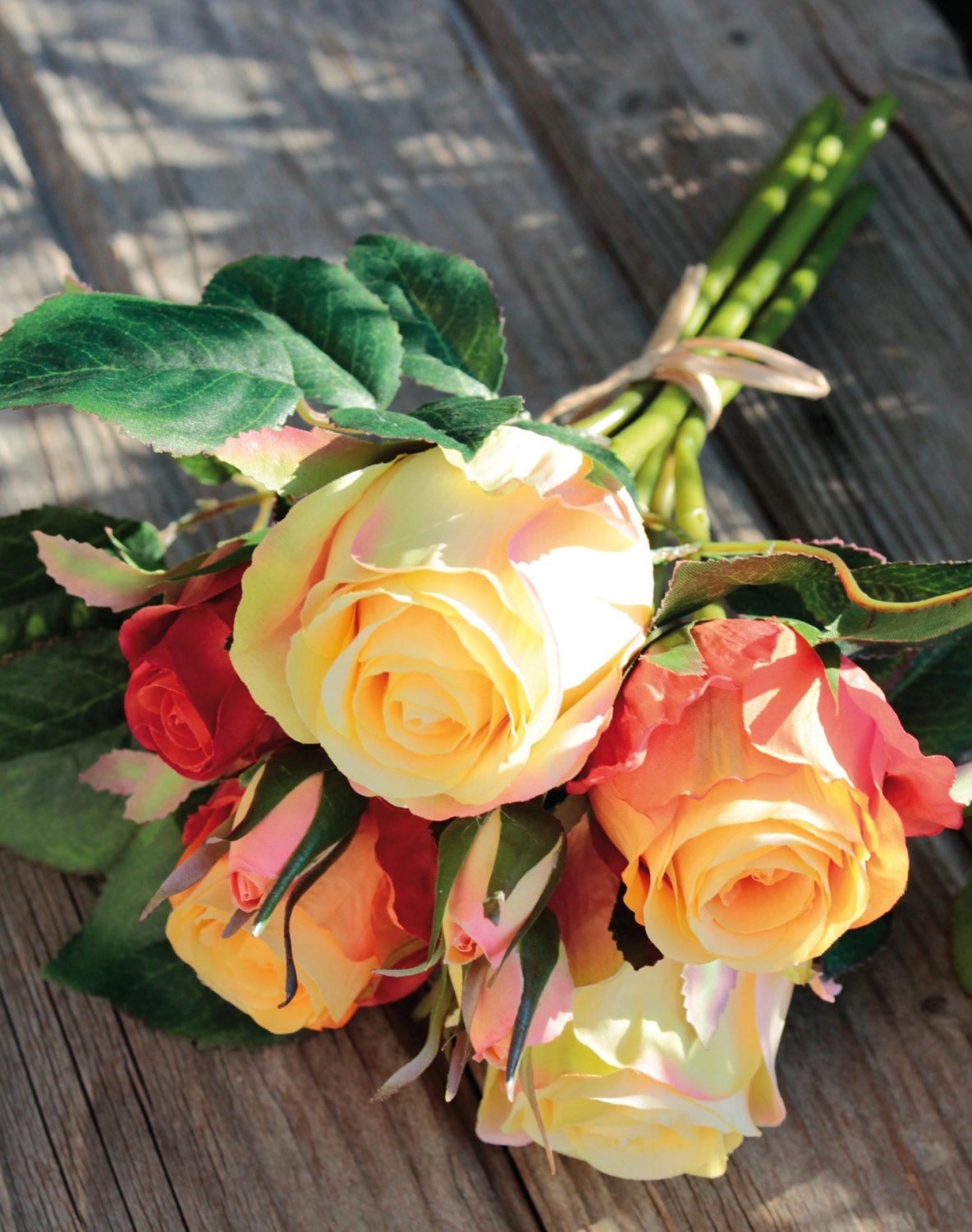 2607 306 a3 Искусственный букет роз, 7-цветков, 28 см, желто-оранжевый H-andreas  - Вид №3