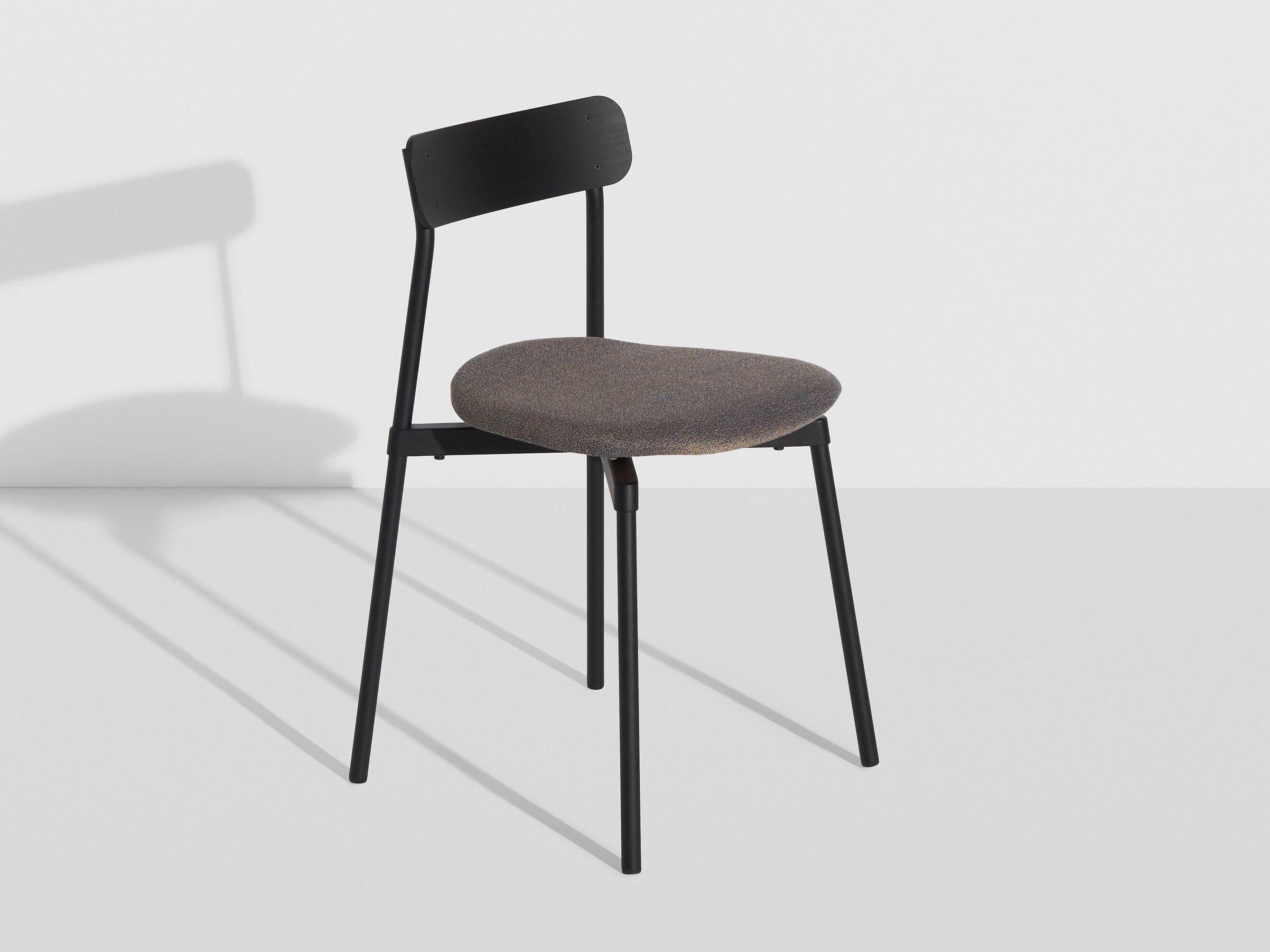 Штабелируемый стул с тканевым сиденьем Petite Friture Fromme ARCH-00147964