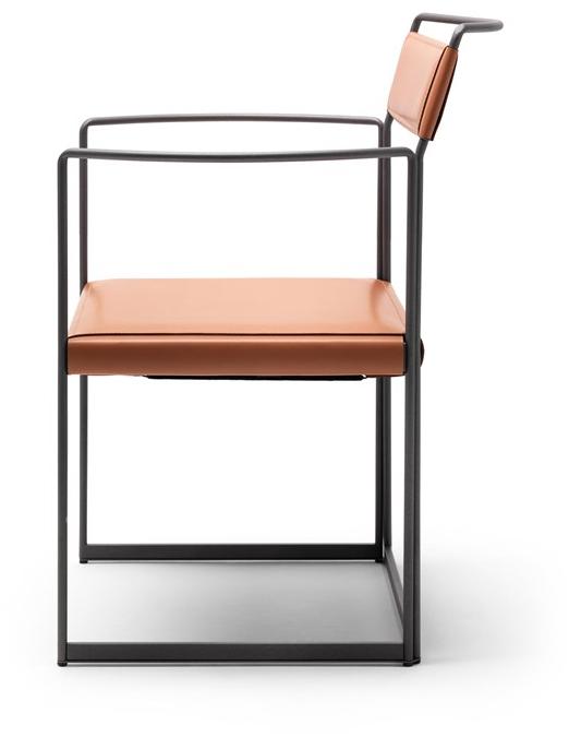 EPÒNIMO Стул из окрашенной стали и кожи с подлокотниками New outline Ol002  - Вид №2