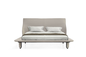 Кожаная двуспальная кровать