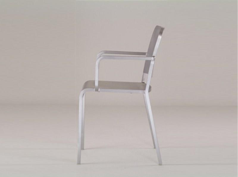 Emeco Алюминиевый стул с подлокотниками 20-06™ sun-id-1503703 - Вид №1