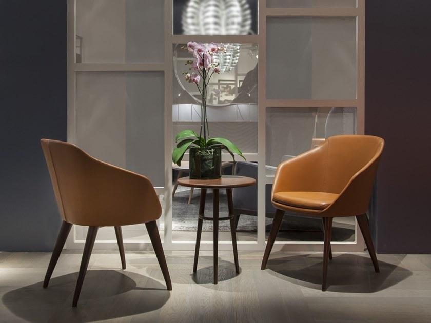 Duvivier Canapés Кожаное кресло с подлокотниками  Marixc11  - Вид №2