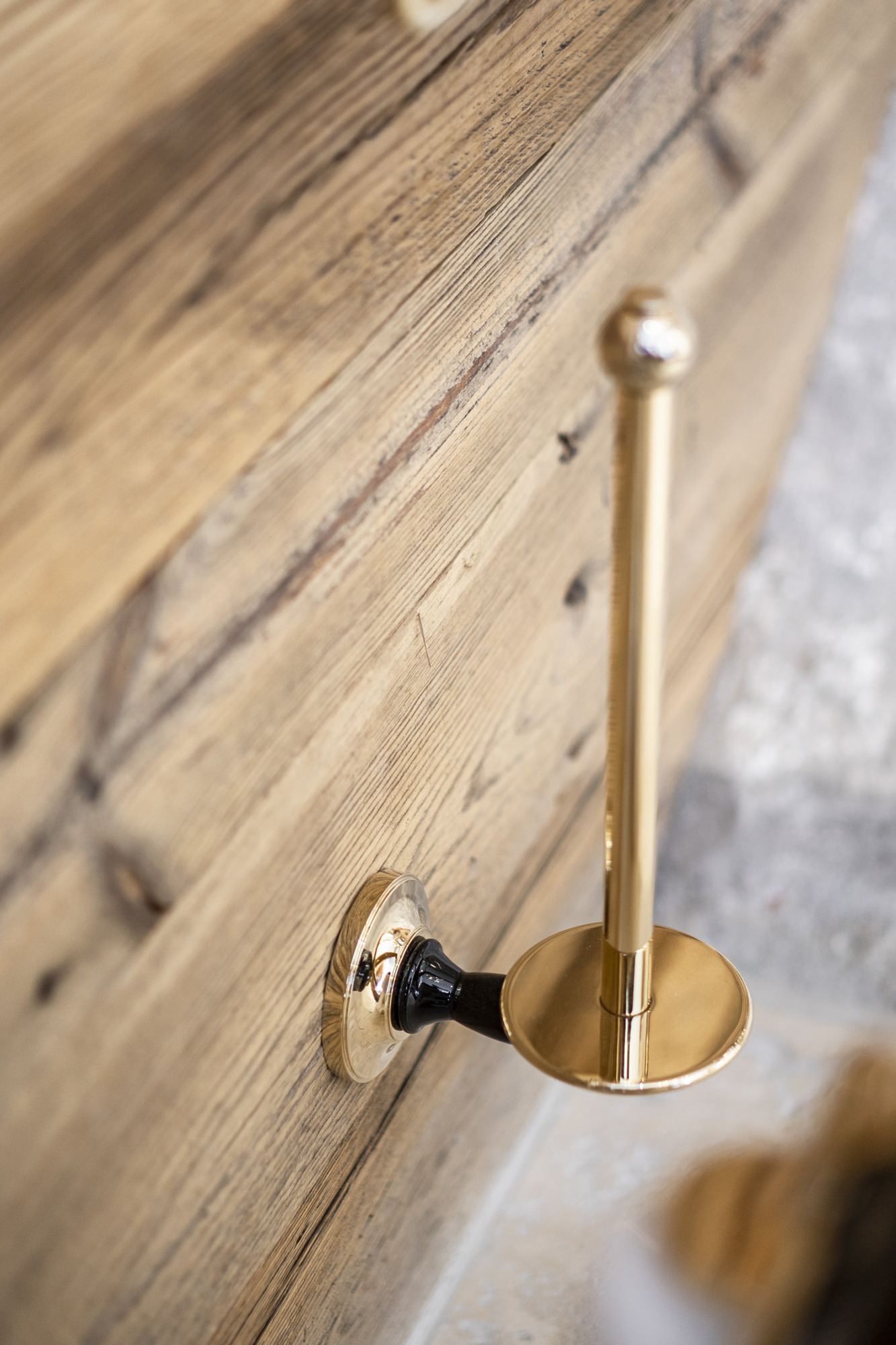 Traditional bathrooms Гантель в рулоне Extra-paper Tb655variantenauch Мессинг  - Вид №2