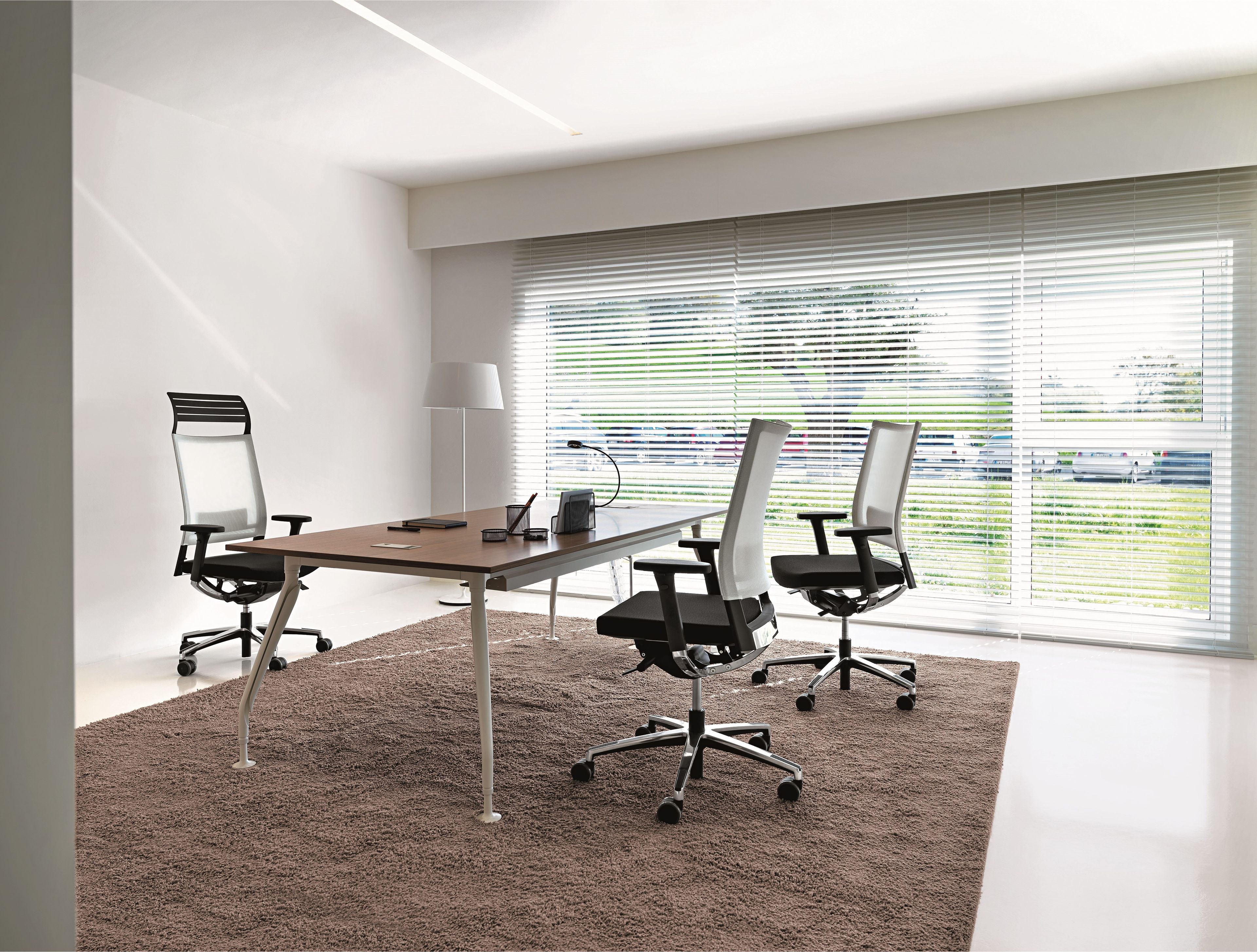 Сетчатое вращающееся кресло с откидывающейся спинкой и подлокотниками VAGHI Expo 15 ARCH-00095894 - Вид №4