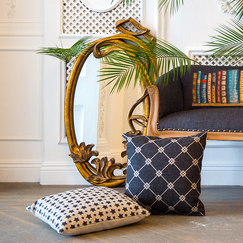 2718901 Интерьерная подушка «Европейские мемуары», версия 1 Object Desire  - Вид №1