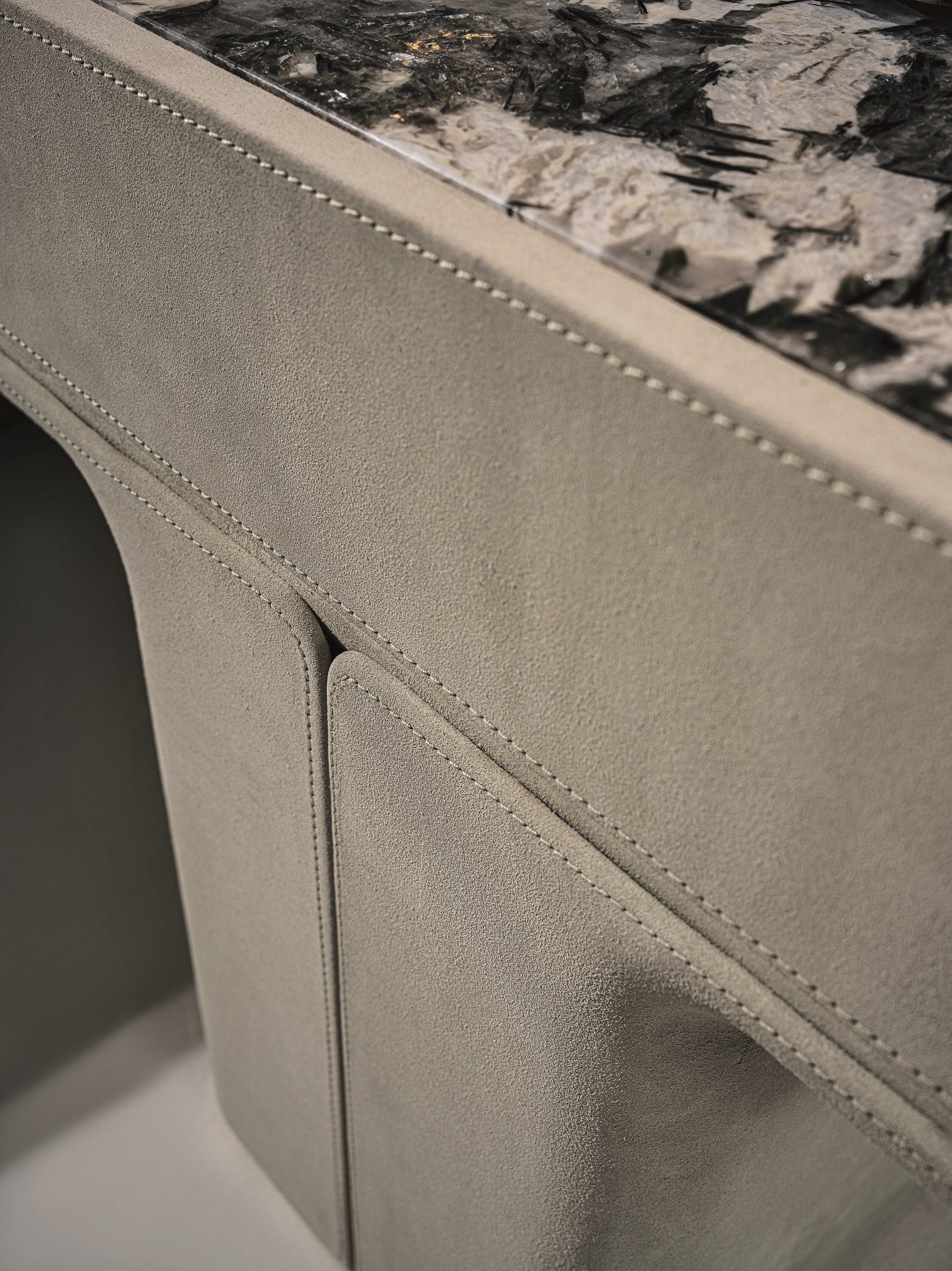 Кожаная тумбочка Longhi Loveluxe 2020-Sartoria collection ARCH-00096835 - Вид №3