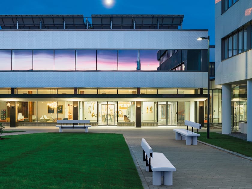 Скамья со спинкой ULMA Architectural Solutions LUR ARCH-00151434