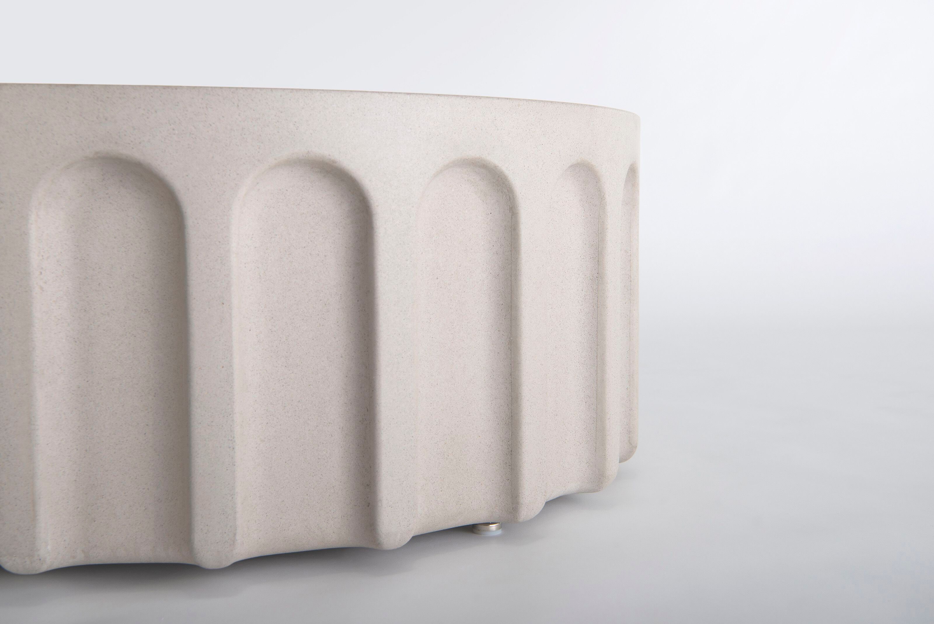 Высокий круглый журнальный столик из железобетона Phase Design форум ARCH-00017472 - Вид №5