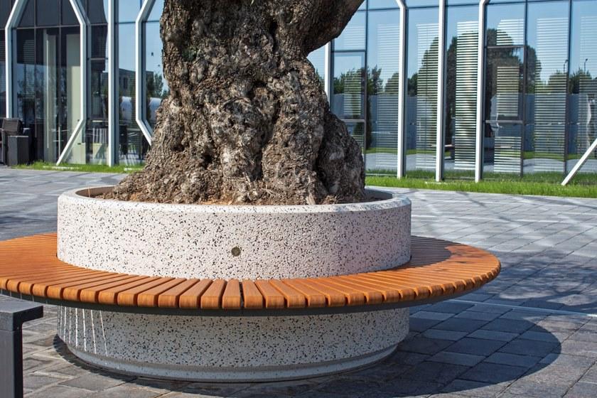 ENCHO ENCHEV - ETE Круглая скамья из бетона со встроенной сеялкой  92  - Вид №6