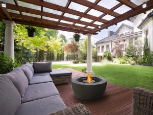 Открытый центральный камин на биоэтаноле или газе