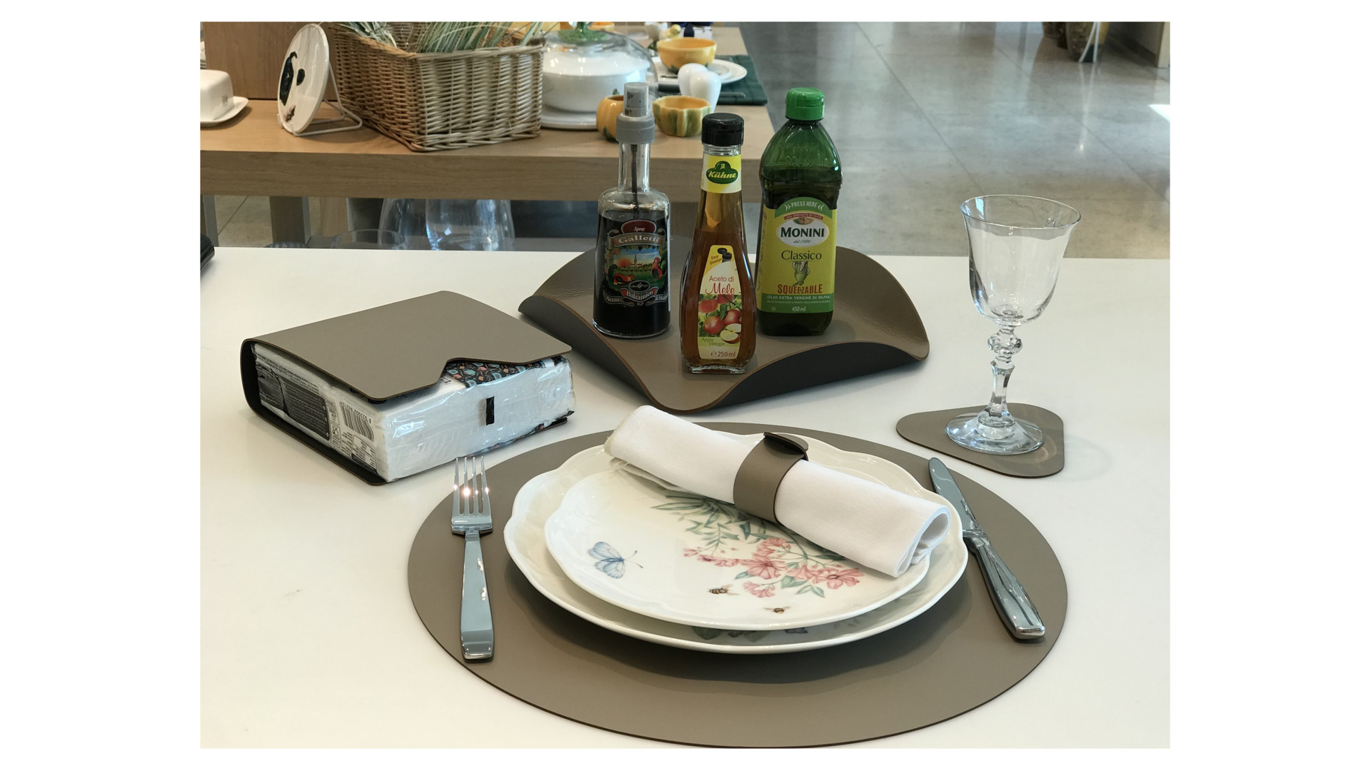 10638147 ADJ Салфетница 17см (капучино) Многослойная кожа SPECTRO  - Вид №1