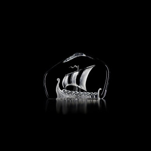 28140 Скульптура из прозрачного хрусталя "Корабль викингов", 105/75 мм. Maleras